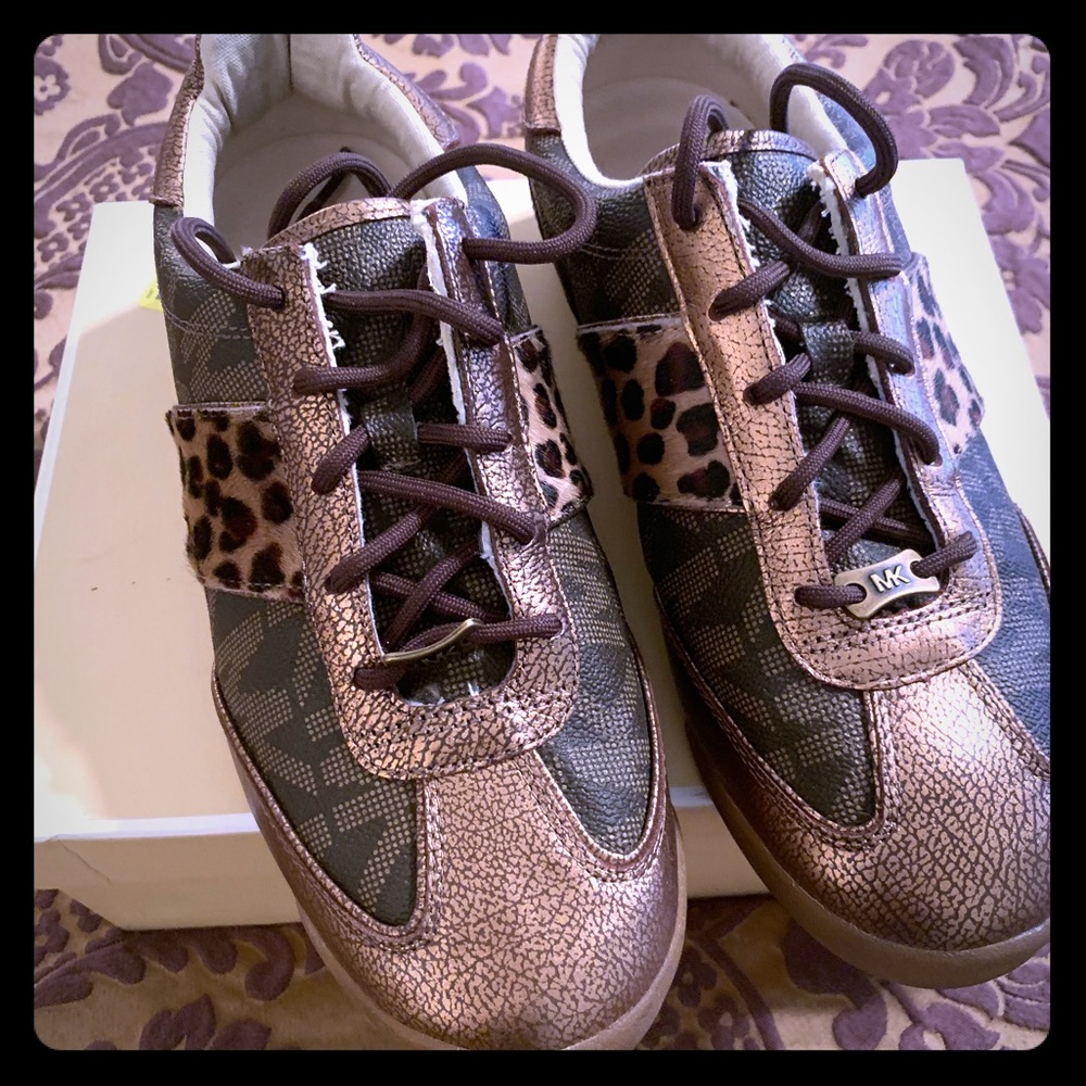 Michael Kors logo tennis shoes